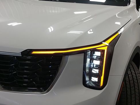 New 2025 Kia Sorento EX image 34