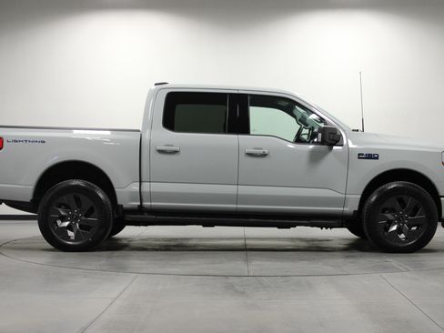 Used 2024 Ford F150 Lightning Flash image 3