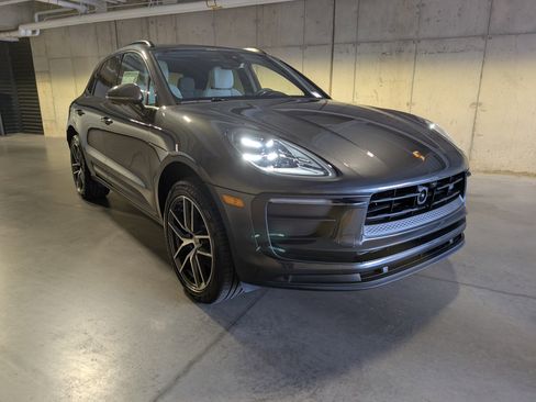 New 2026 Porsche Macan image 11