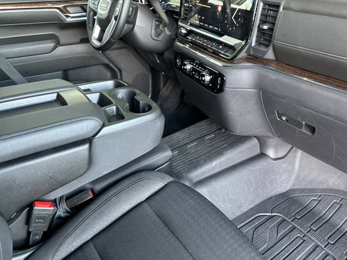 Used 2023 GMC Sierra 1500 Elevation w/ LPO, Elevation Black Package image 19