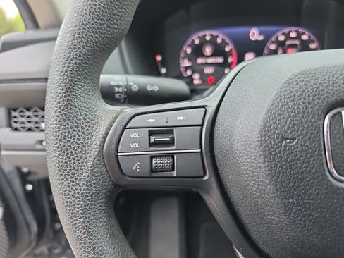 Used 2023 Honda Accord EX image 20