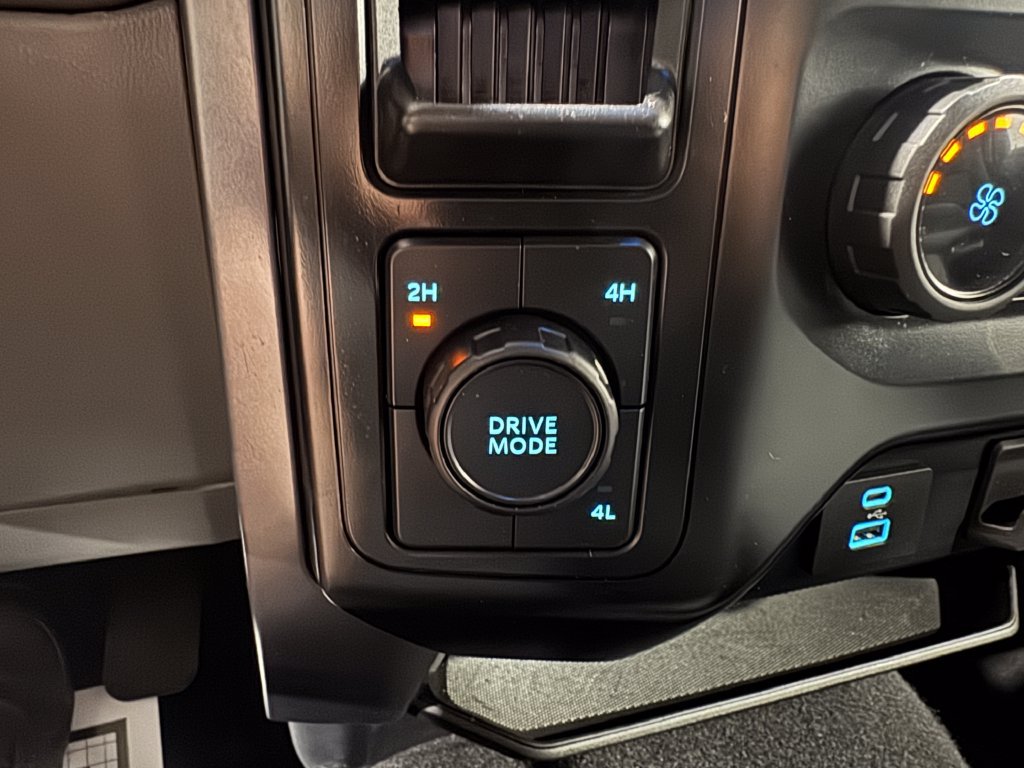 Used 2023 Ford F150 XLT AWD/4WD image 34