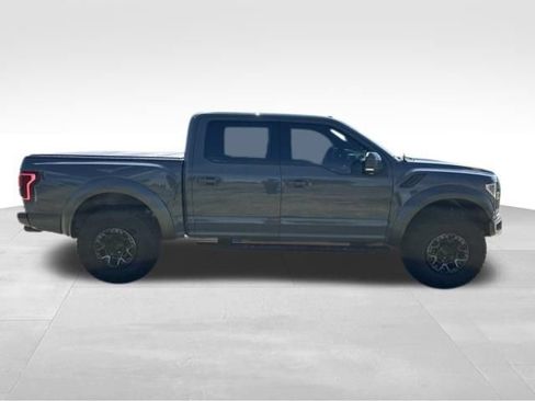 Used 2018 Ford F150 Raptor w/ Equipment Group 802A Luxury AWD/4WD image 2