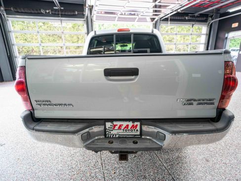 Used 2007 Toyota Tacoma PreRunner RWD image 3