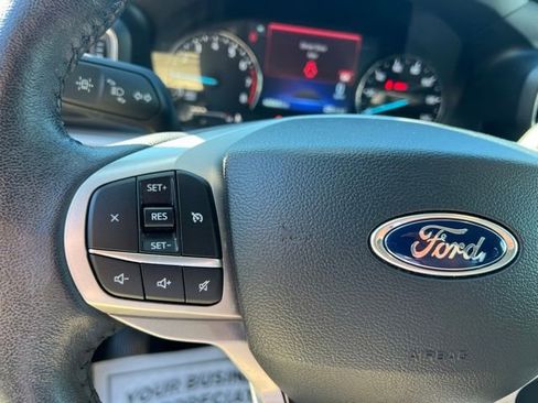 Used 2023 Ford Explorer XLT w/ Equipment Group 202A AWD/4WD image 28