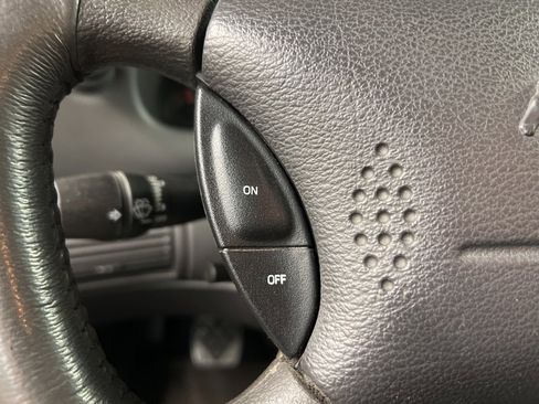 Used 2001 Ford Mustang Coupe image 15