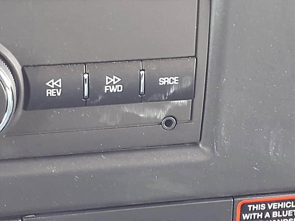 New 2025 Chevrolet Express 3500 w/ Power Convenience Package RWD image 17
