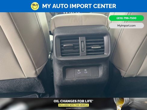 Used 2025 Nissan Murano SV AWD/4WD image 26