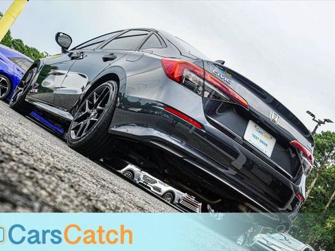 Used 2023 Honda Civic Sport image 5