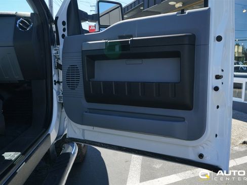 Used 2015 Ford F350 XLT w/ FX4 4x4 Off Road Package image 13