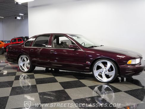 Used 1996 Chevrolet Impala SS RWD image 16