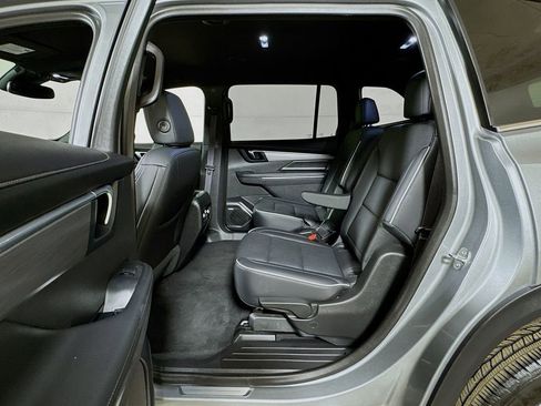 Certified 2025 Buick Enclave Preferred image 23