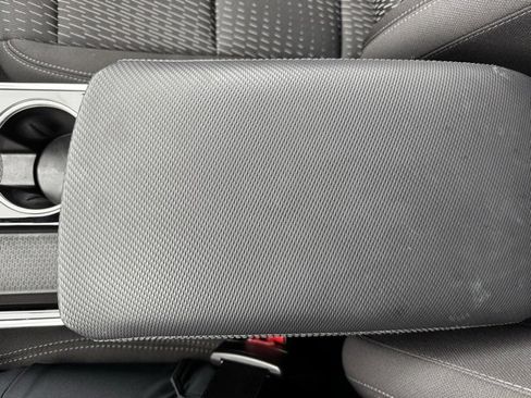 Certified 2025 Chevrolet Equinox LT image 17