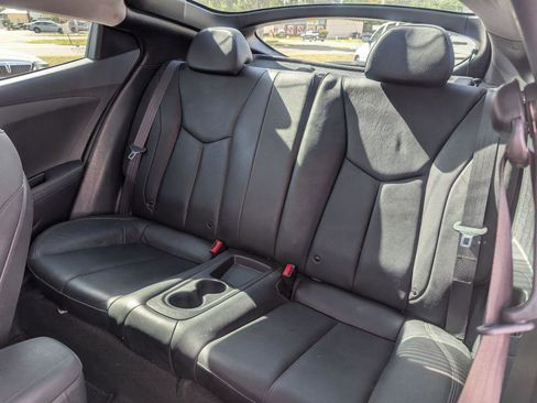 Used 2014 Hyundai Veloster RE:FLEX Edition image 10