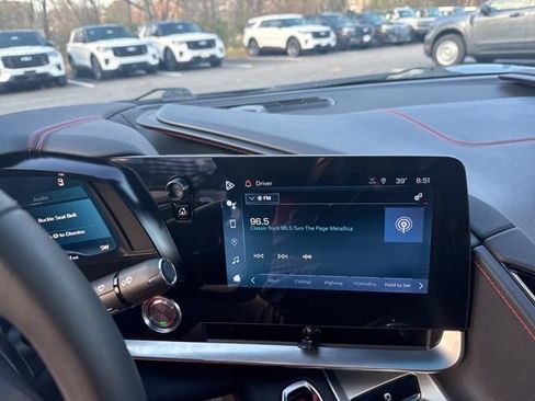 Used 2024 Chevrolet Corvette Stingray w/ Z51 Performance Package image 17