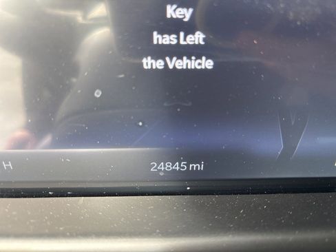 Used 2024 Jeep Wagoneer 4WD w/ Premium Group I image 12