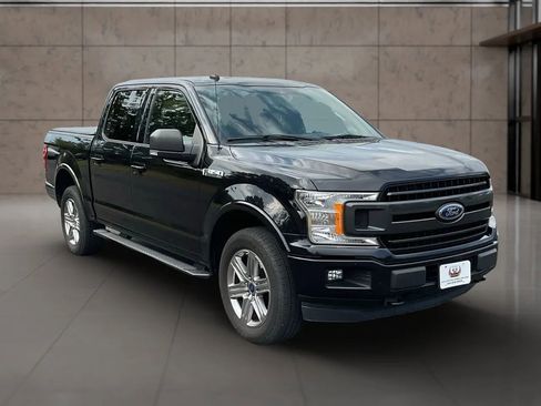 Used 2019 Ford F150 XLT w/ Equipment Group 302A Luxury image 8
