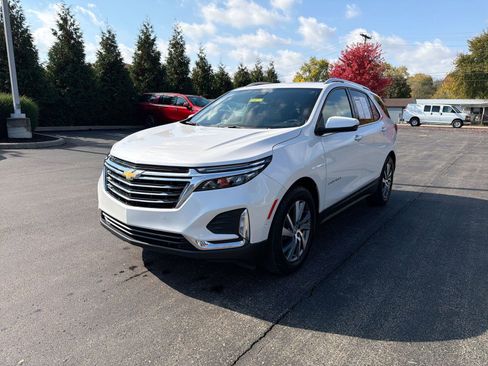Used 2023 Chevrolet Equinox Premier image 4