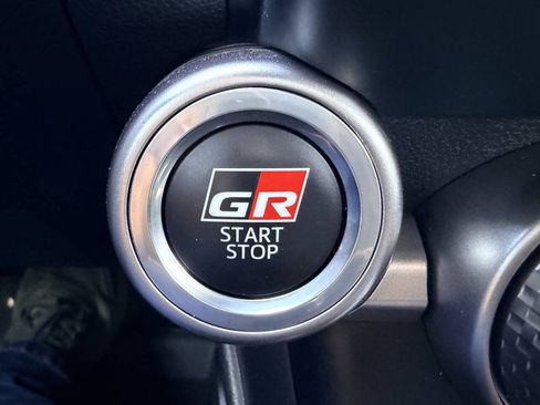 Used 2025 Toyota GR86 RWD image 66