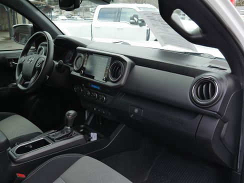 Used 2023 Toyota Tacoma TRD Off-Road w/ Black Out Package (TMS) image 26