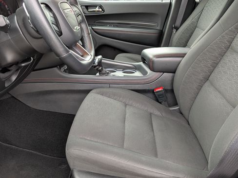 Used 2025 Dodge Durango GT AWD/4WD image 13
