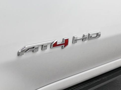 Used 2024 GMC Sierra 2500 AT4 w/ AT4 Preferred Package AWD/4WD image 33