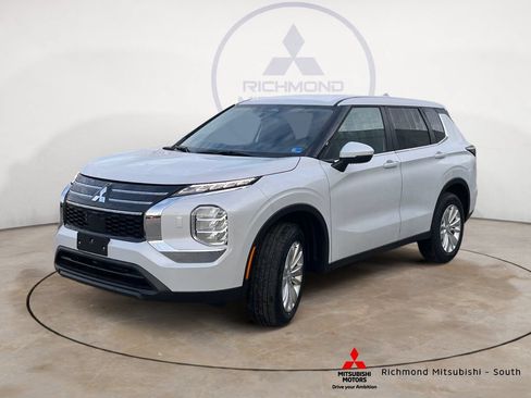 New 2026 Mitsubishi Outlander ES AWD/4WD image 7
