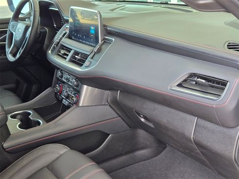 Used 2024 Chevrolet Suburban RST w/ Luxury Package image 31