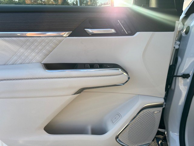 New 2027 GMC Acadia Denali FWD image 24