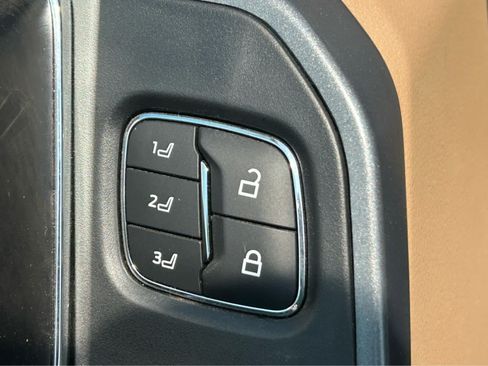 Used 2024 Ford F250 Lariat w/ Chrome Package AWD/4WD image 20