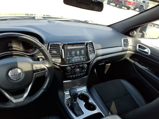 Used 2021 Jeep Grand Cherokee Laredo X AWD/4WD image 14