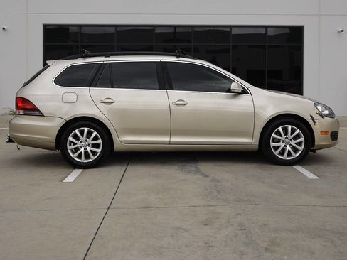 Used 2013 Volkswagen Jetta TDI image 9