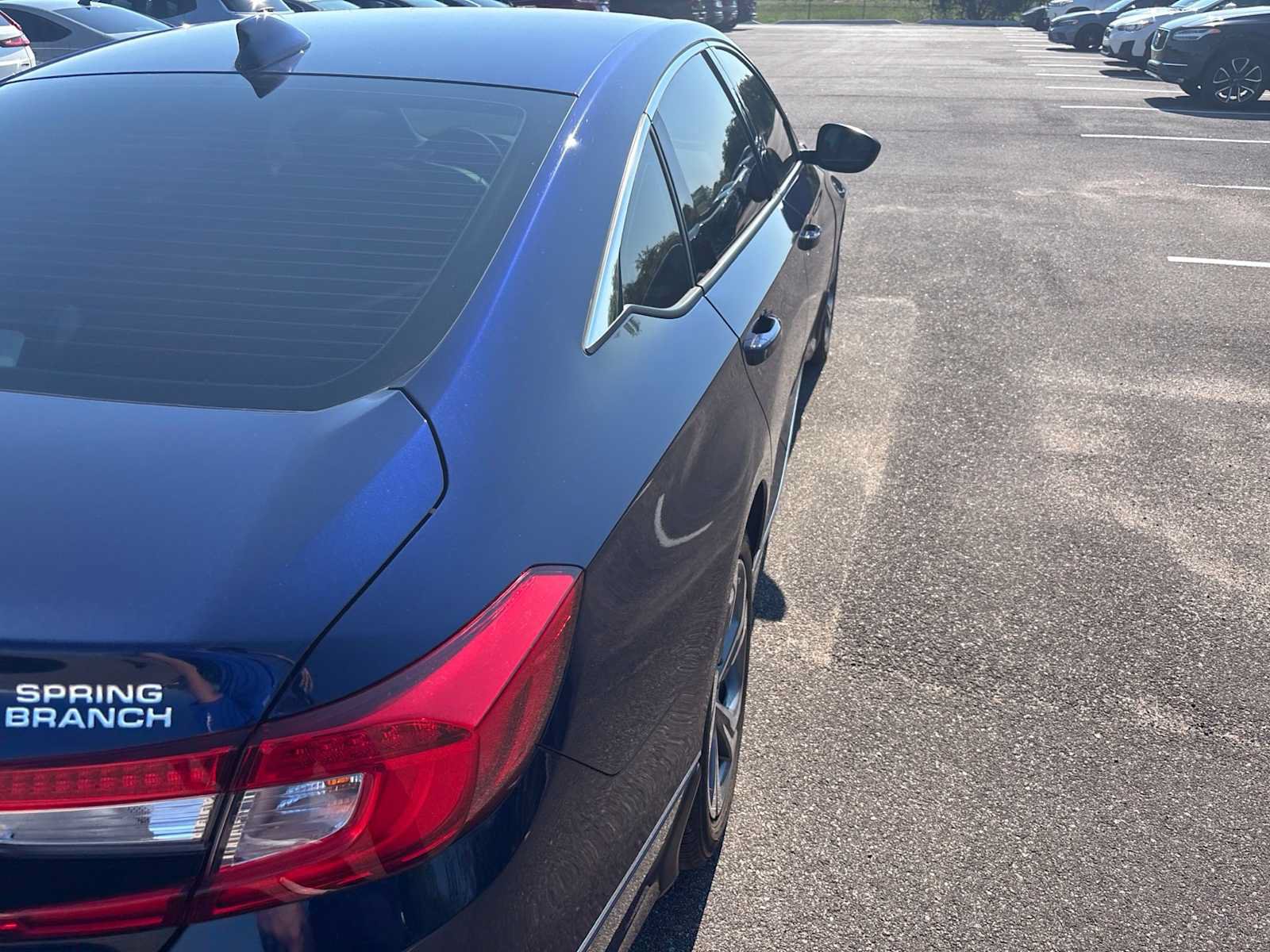 Used 2019 Honda Accord EX image 5