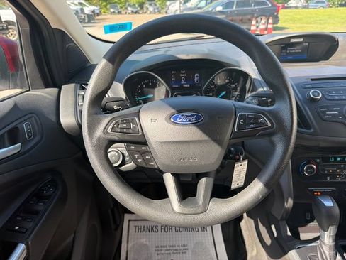 Used 2017 Ford Escape SE AWD/4WD image 16