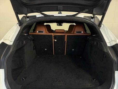 Used 2020 Jaguar F-PACE SVR image 18