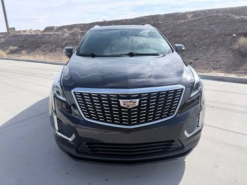 Used 2023 Cadillac XT5 Luxury FWD image 2
