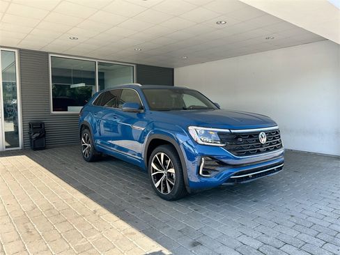 New 2025 Volkswagen Atlas Cross Sport SEL Premium R-Line image 57