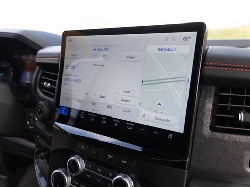 Used 2023 Ford Expedition Limited image 33