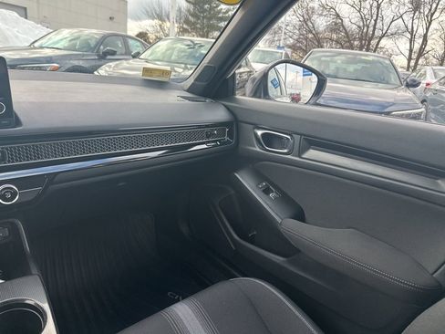 Used 2025 Honda Civic Sport image 15