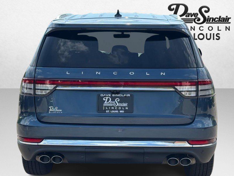 Used 2020 Lincoln Aviator Reserve w/ Class IV Trailer Tow Package AWD/4WD image 4