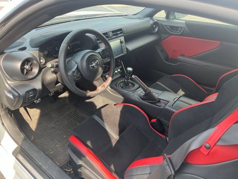 Used 2024 Toyota GR86 TRUENO Edition RWD image 22