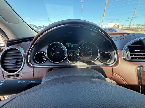 Used 2014 Buick Enclave Leather image 16