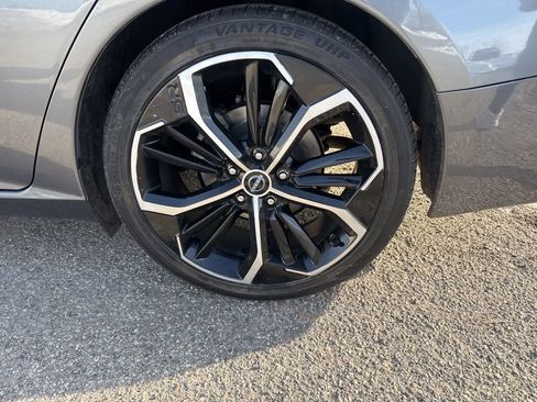 Used 2024 Nissan Altima 2.5 SR image 14