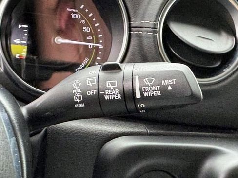 Certified 2022 Jeep Wrangler Unlimited Sahara w/ Cold Weather Group image 16