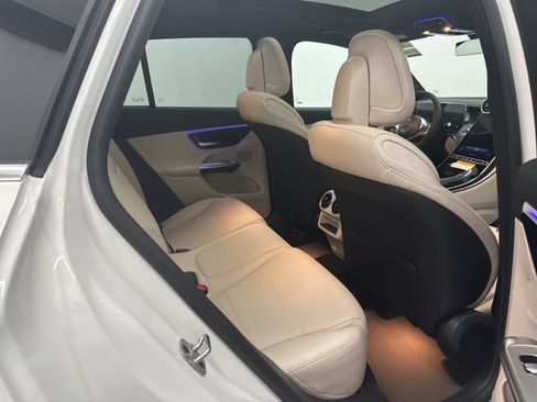 Used 2026 Mercedes-Benz GLC 300 image 23