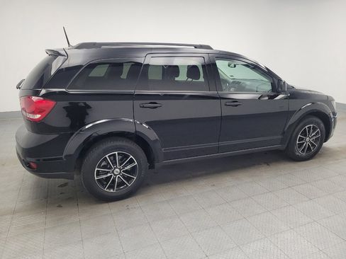 Used 2018 Dodge Journey SXT w/ Blacktop Package FWD image 10