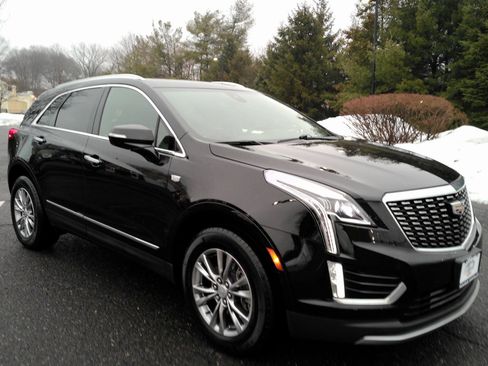 Certified 2023 Cadillac XT5 Premium Luxury image 3