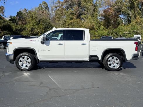 Used 2022 Chevrolet Silverado 2500 LTZ w/ LTZ Convenience Package image 3