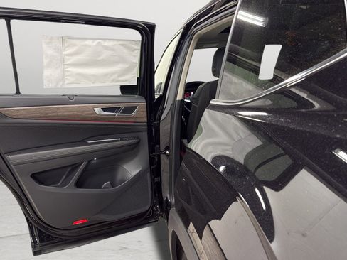 New 2026 Volkswagen Atlas SEL image 30