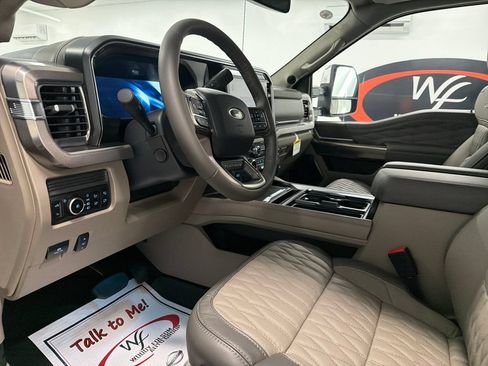 New 2026 Ford F250 Platinum w/ Platinum Plus Package AWD/4WD image 12
